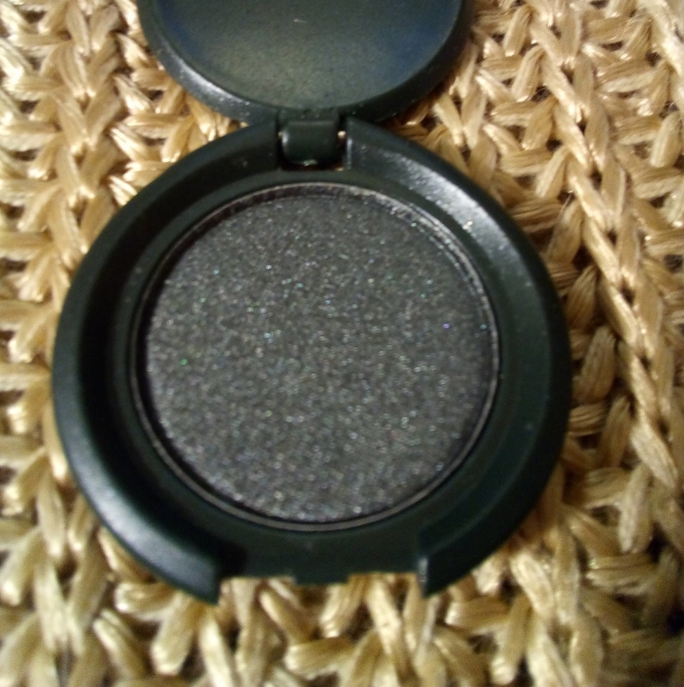 ATTN: PICK 5 FOR 25 IBY LUSH EYESHADOW SINGLE
